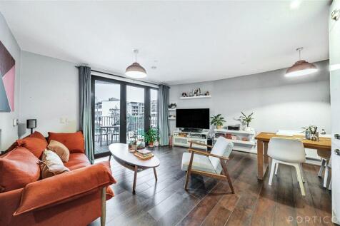 Ascalon Street, London 2 bed apartment for sale