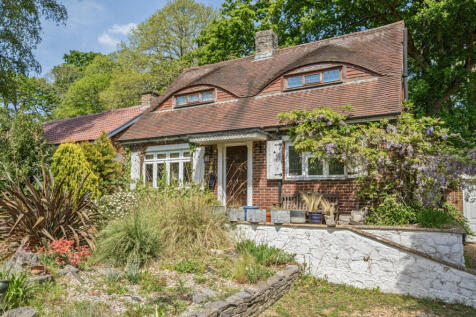 Gordon Road, Chandler's Ford... 4 bed detached house for sale