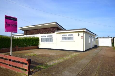 3 bedroom semi-detached bungalow for sale