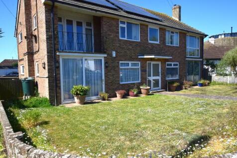2 bedroom ground floor flat for sale