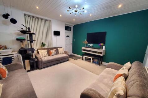 Victor Road, BD9 4QR 4 bed terraced house for sale