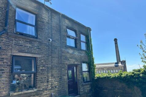 Gothic Street, Queensbury, BD13 2PJ 3 bed terraced house for sale