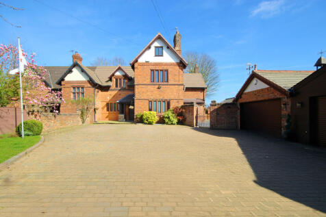5 bedroom semi-detached house for sale