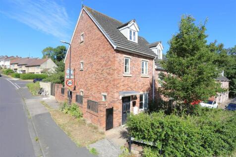 4 bedroom town house for sale