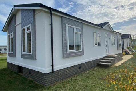 Hailsham, East Sussex, BN27 2 bed park home for sale