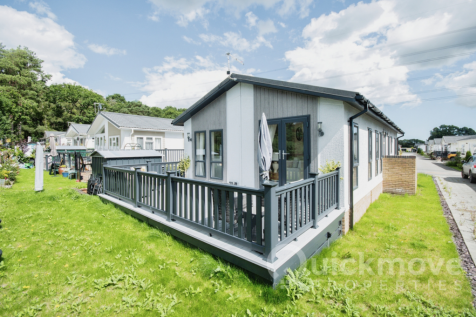 Three Legged Cross, Wimborne, Dorset... 2 bed park home for sale