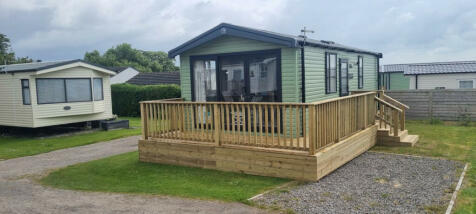 2 bedroom lodge for sale