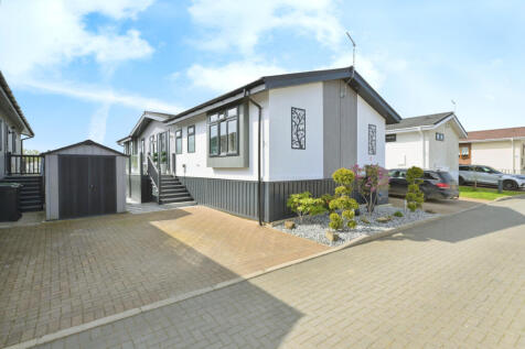 Peterborough, Cambridgeshire, PE8 2 bed park home for sale