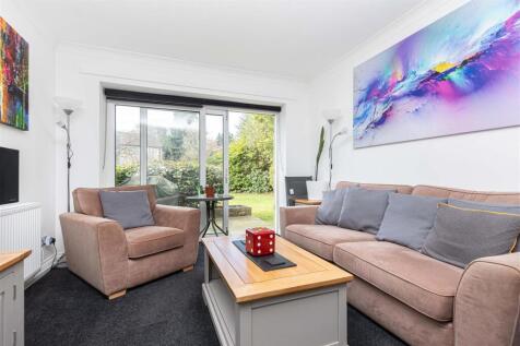 Wellington Road, Bournemouth BH8 2 bed flat for sale