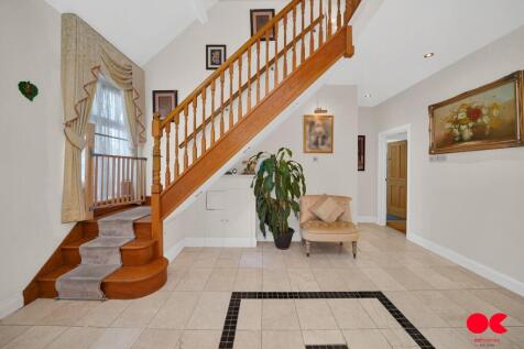 4 bedroom semi-detached bungalow for sale