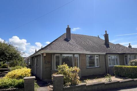 3 bedroom semi-detached bungalow for sale