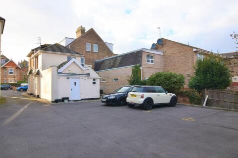 Glendinning Avenue, Weymouth 1 bed flat for sale