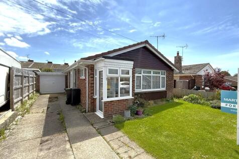 Charminster, Dorchester 3 bed detached bungalow for sale