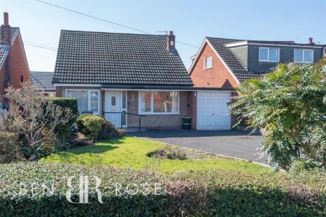 Bannister Lane, Farington Moss, Leyland 3 bed detached bungalow for sale