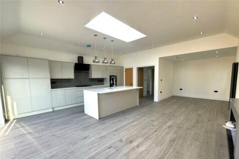 4 bedroom bungalow for sale