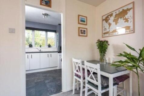 1 bedroom maisonette for sale