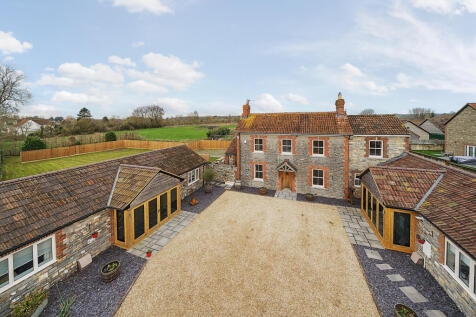6 bedroom detached house for sale