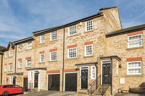 Theaks Mews 4 bed terraced house for sale