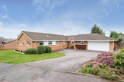 Furlong Green, 0.3 Acre 5 bed detached bungalow for sale