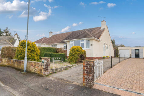 2 bedroom semi-detached bungalow for sale