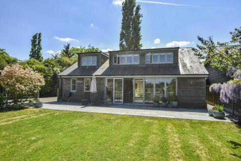 Wotton Underwood, Aylesbury 4 bed barn conversion for sale