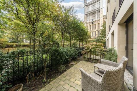 Fetter Lane, London EC4A 2 bed flat for sale