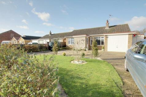 Sutton Road, Huttoft LN13 2 bed detached bungalow for sale