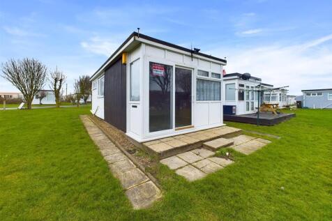 42nd Street, Miami Beach... 2 bed detached bungalow for sale