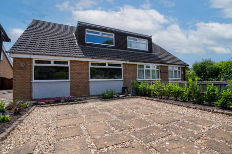 3 bedroom semi-detached house for sale