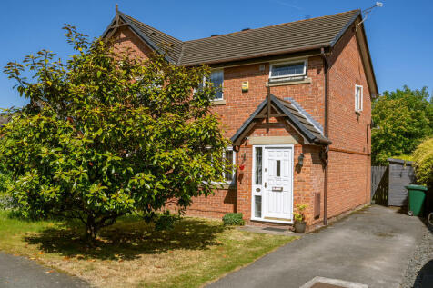 3 bedroom semi-detached house for sale