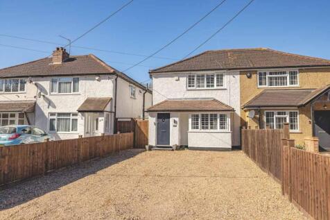 Swallow Street, Iver Heath SL0 4 bed semi