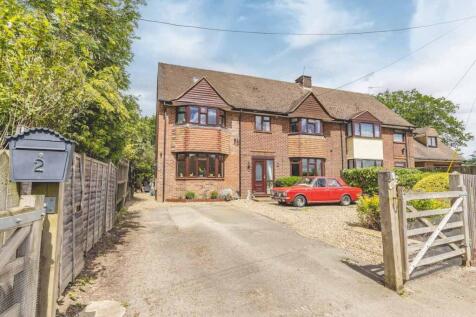 5 bedroom semi-detached house for sale