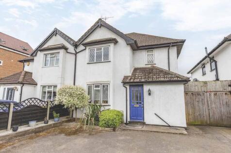 Bathurst Walk, Richings Park SL0 4 bed semi
