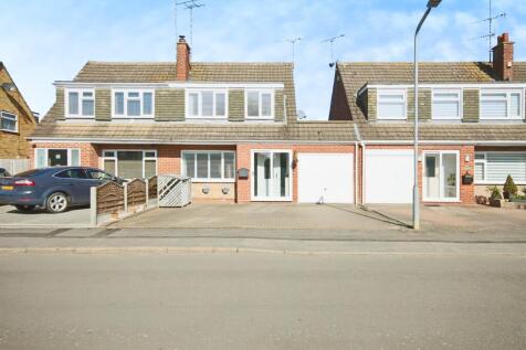 3 bedroom semi-detached house for sale