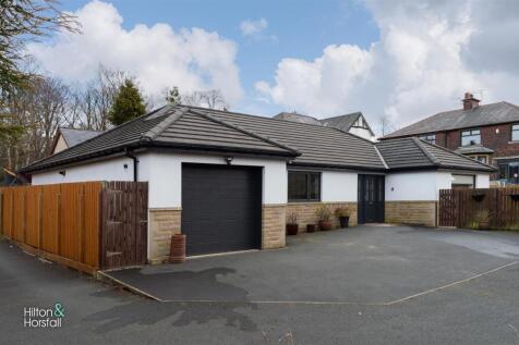 2 bedroom detached bungalow for sale