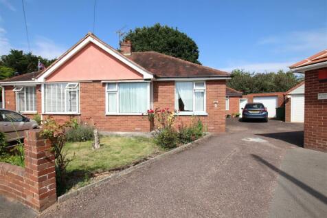 3 bedroom semi-detached bungalow for sale