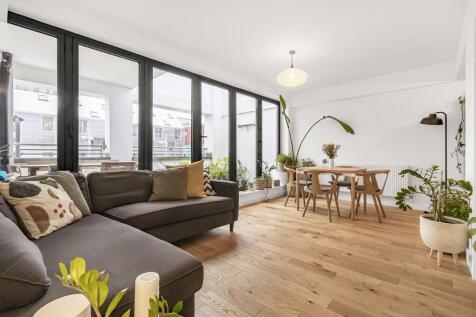 Gillett Place, London, N16 2 bed apartment for sale