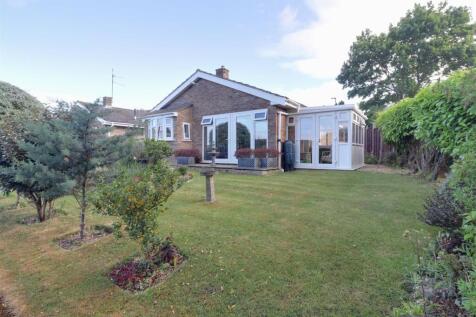 Glynfield Rise, Ebley, Stroud 2 bed detached bungalow for sale