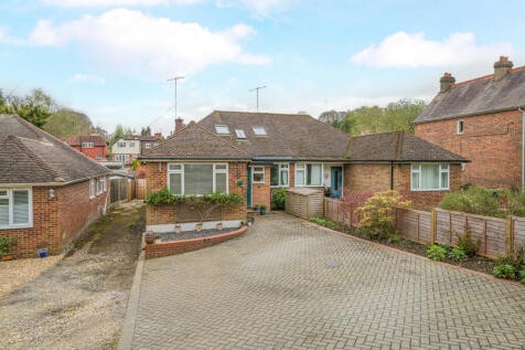 Hammer Lane, Haslemere, West Sussex... 4 bed semi