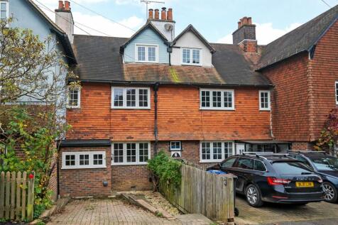 Longdene Road, Haslemere, Surrey, GU27 3 bed terraced house for sale