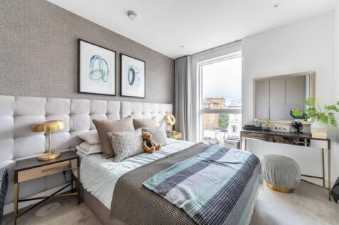 The Avenue, Queen's Park, London, NW6 4 bed maisonette for sale