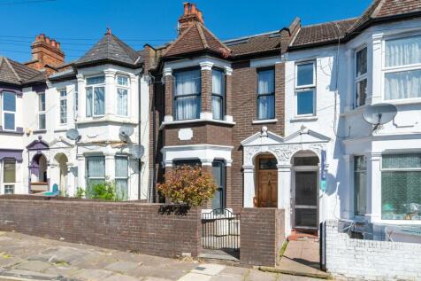 West Ella Road, Harlesden, London, NW10 6 bed terraced house for sale