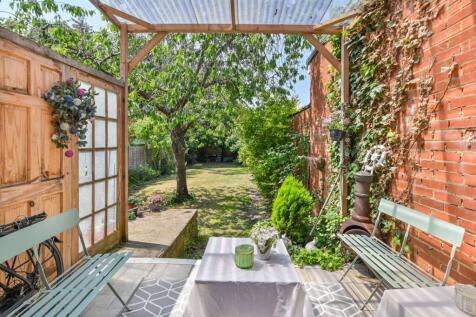 Hanover Road, Kensal Rise, London, NW10 4 bed semi