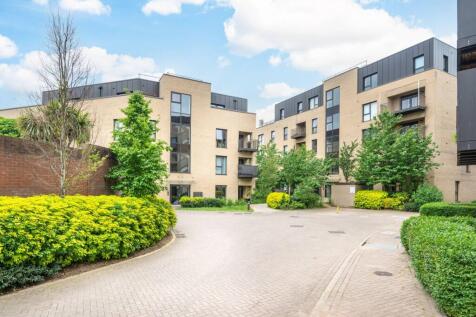 Newman Close, Willesden Green... 2 bed flat for sale