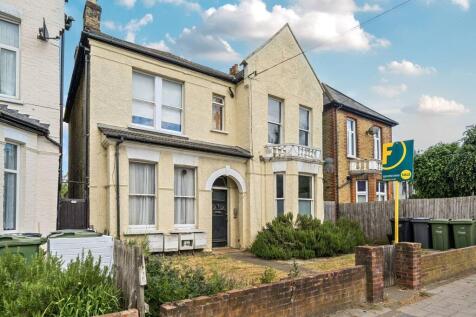 Ellison Road, Streatham, London, SW16 2 bed flat for sale