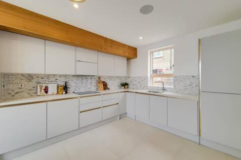 Hillside Road, Streatham Hill... 3 bed detached house for sale