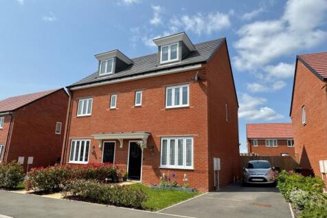 3 bedroom semi-detached house for sale