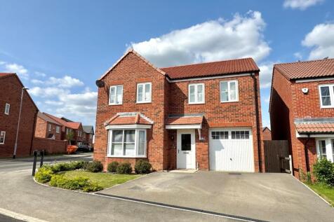 4 bedroom detached house for sale