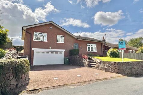 3 bedroom detached bungalow for sale