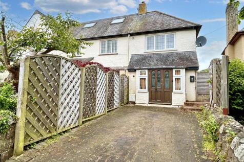 2 bedroom semi-detached house for sale